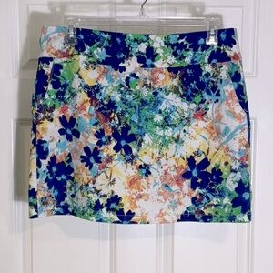 ATTYRE NY Floral Print Skort EUC